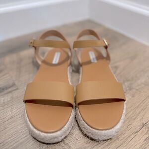 SAKS FIFTH AVENUE Size 10 Tan Sandals